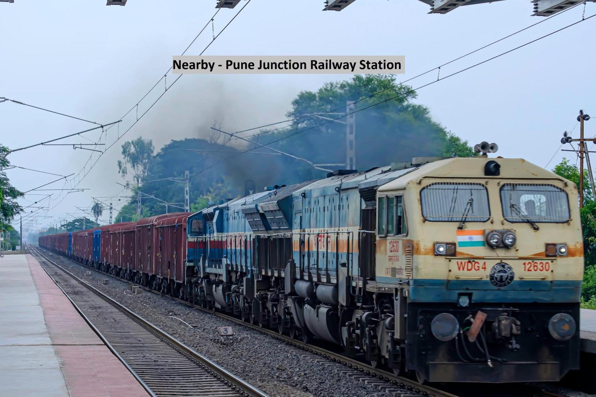 Collection O Rajdhani Near Pune Railway Station Extérieur photo